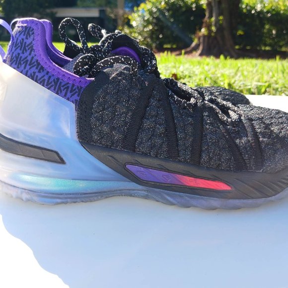 Nike LeBron XVIII NRG GS Size 4Y Black Bright Crimson Youth Woman Kids - Picture 6 of 16